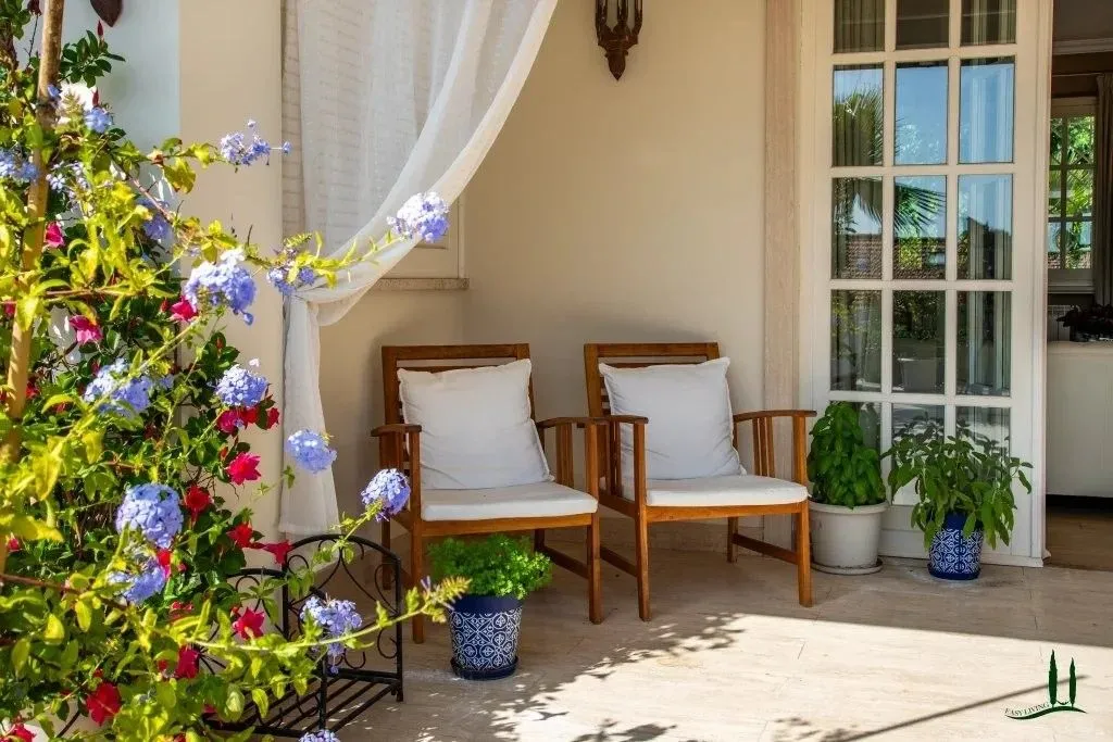 Terrace - Luxury Villa with Pool in Pietrasanta