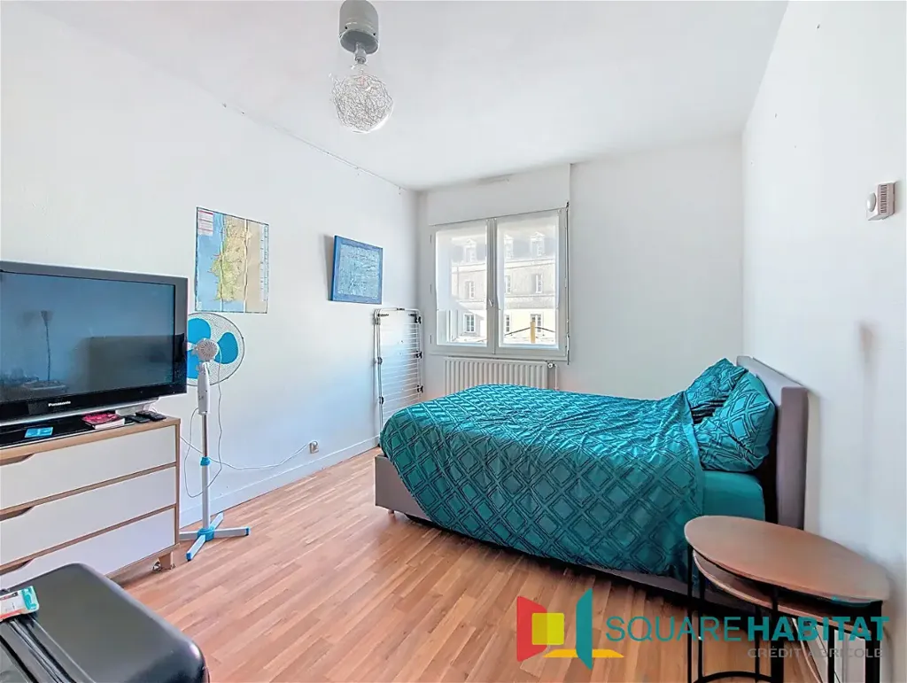 Chambres - Appartement 1 Pièce avec Place de Parking à Angers