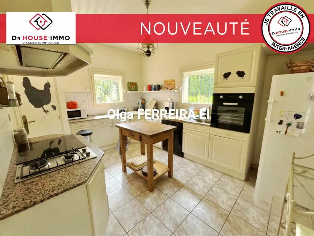 Cuisine - Maison Familiale avec Vue Panoramique à Limoux