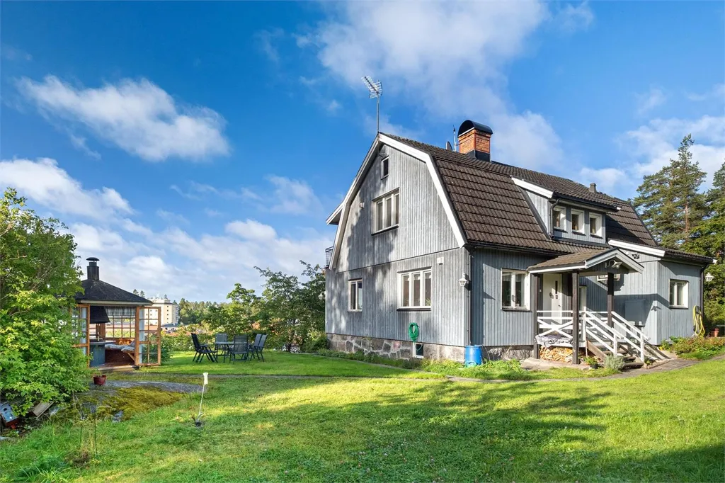 Extérieur - Villa with Balcony and Terrace in Spånga
