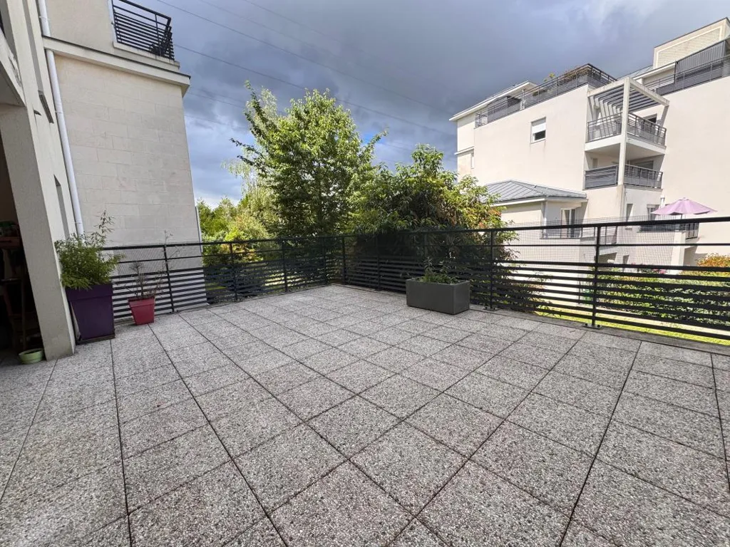 Terrasse - Appartement T2 avec Terrasse dans Résidence de Standing