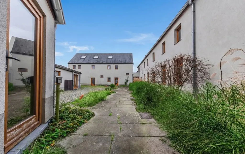 Aed - Energy-Efficient Complex with Parking in Nice