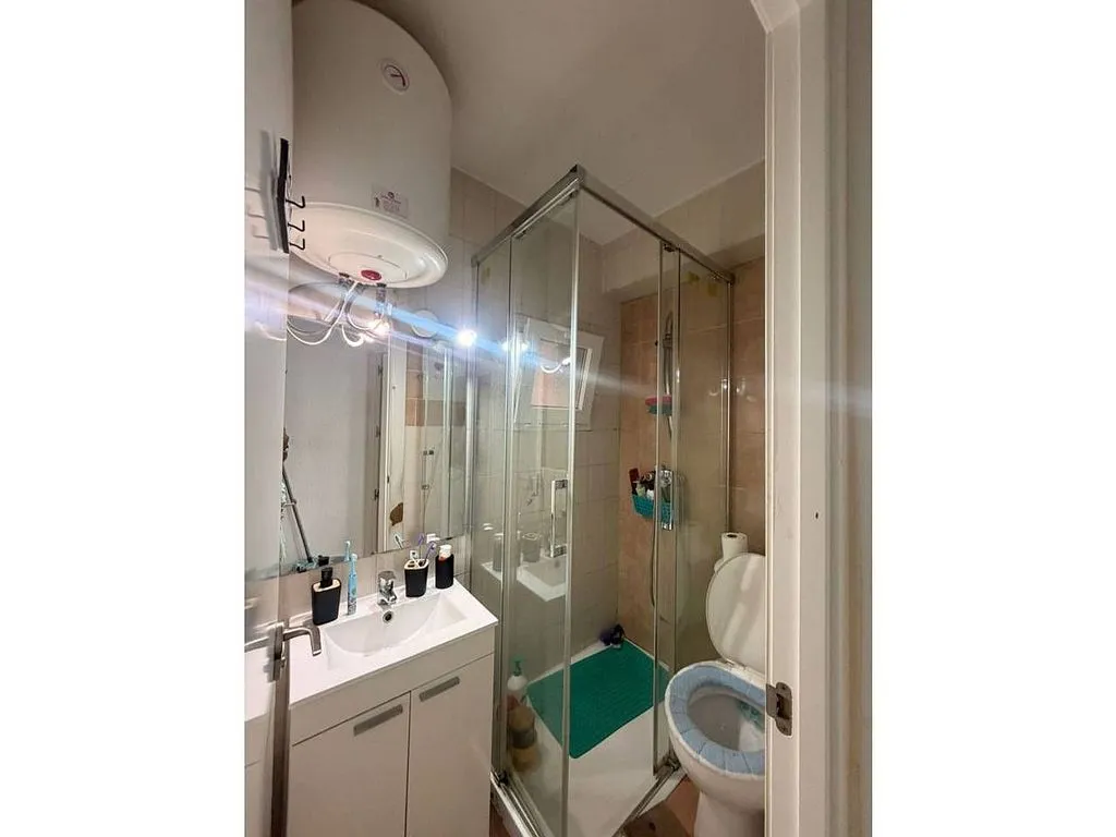 Bagni - 2-Bedroom Flat with Balcony in Torrefiel