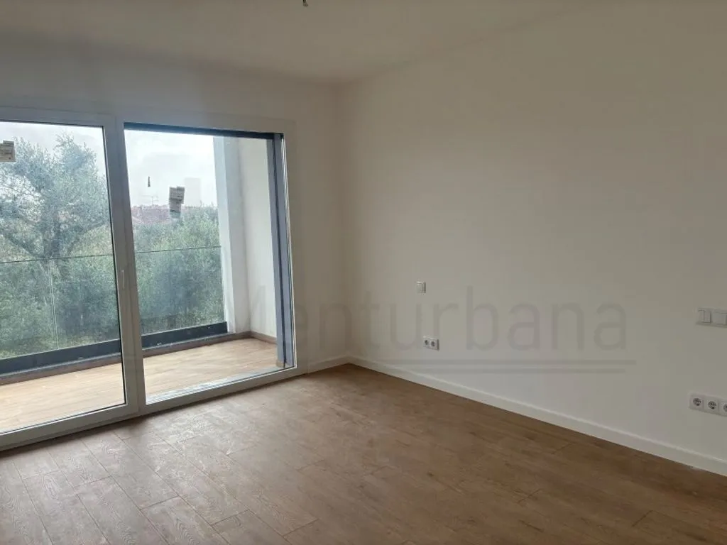 Pièces - Luxury Semidetached House with Pool in Cascais
