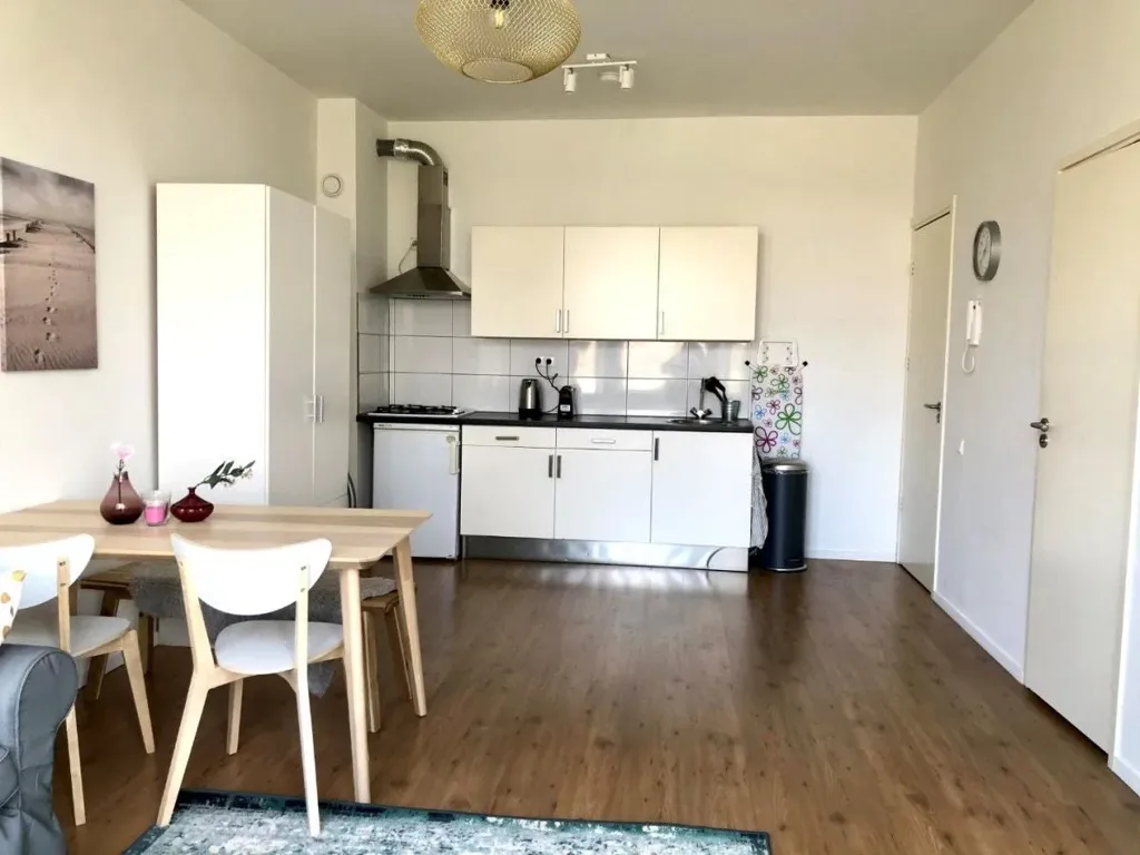 Söögituba - Stylish Apartment with Green View in Rotterdam