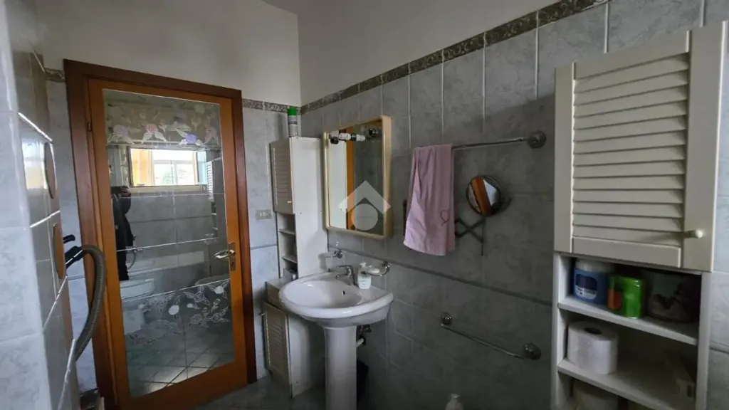 Bagni - Spacious Apartment with Balcony in Rende