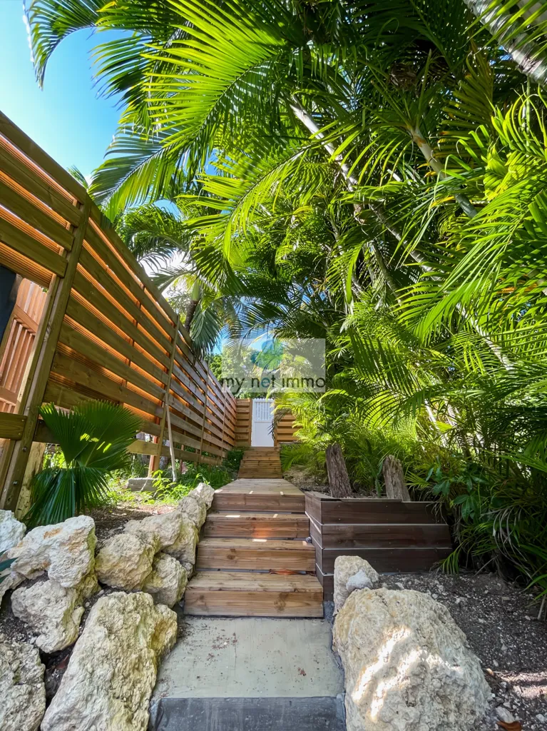 Aed - Renovated Villa with Beach Access in Protected Site
