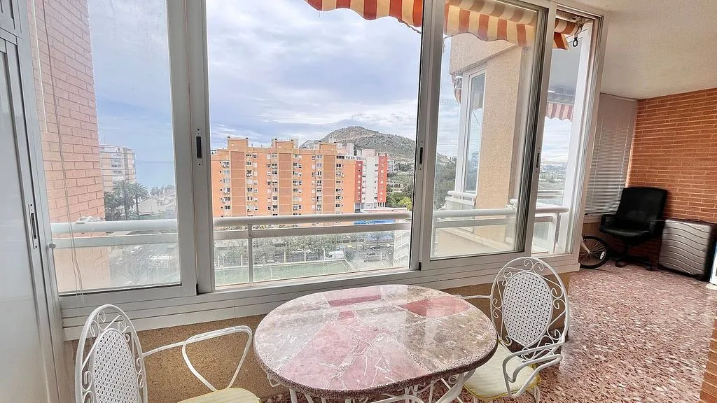 balcony