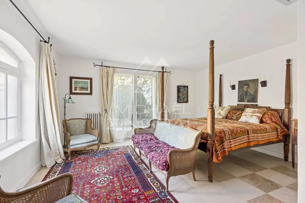 Bedrooms - Villa with Sea View near Cap d'Antibes
