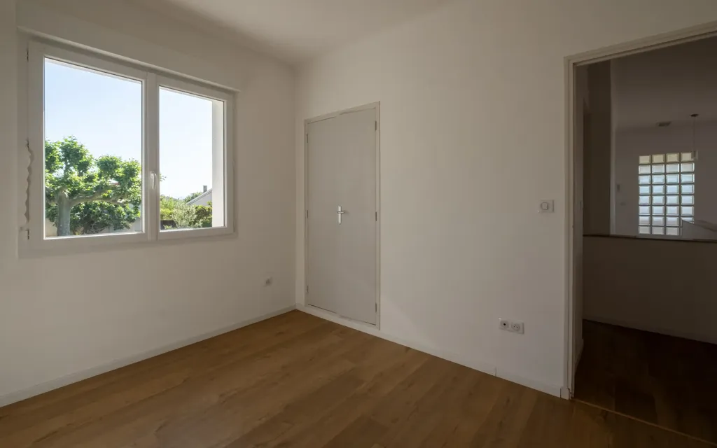 Toad - Two-Appartment House with Garden in Forcalquier