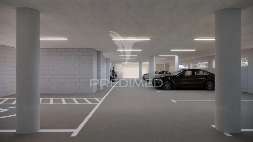 Garage - Newly Built T2 in Rio Tinto with Garden