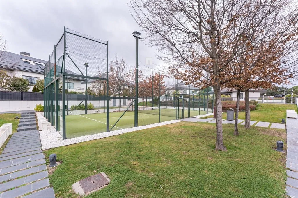 Aed - Detached Villa with Private Pool in Boadilla del Monte