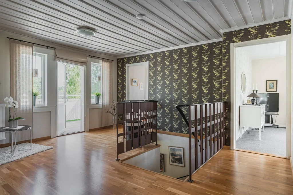 Hallway - Renovated Villa with Garden near School