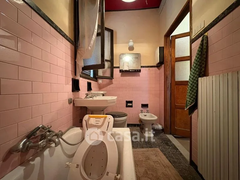 Salles de bain - Semi-detached Villa to Renovate in Caprile