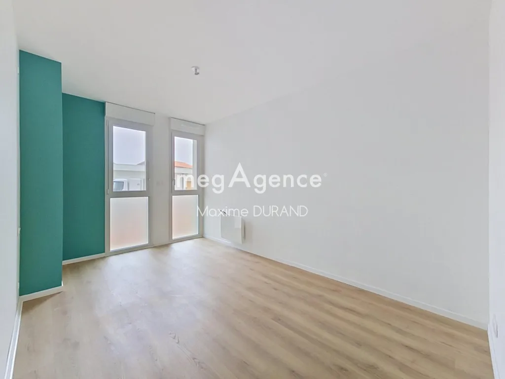 Rooms - Modern Apartment with Parking in Saint-André-de-la-Marche