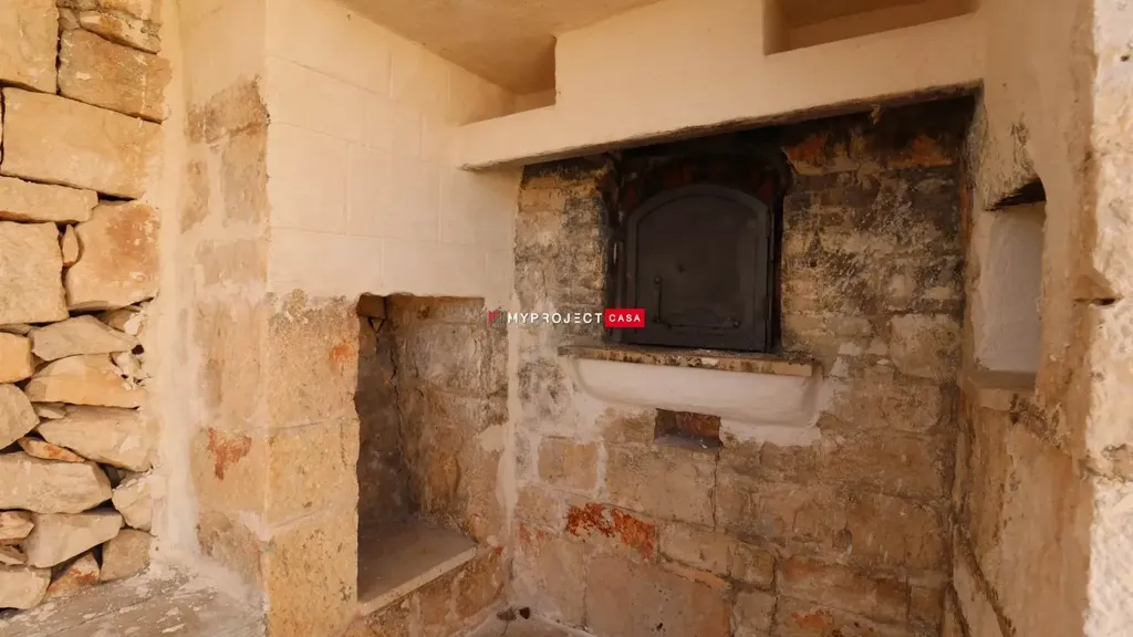 Rooms - Restored Trullo with Garden in Cisternino