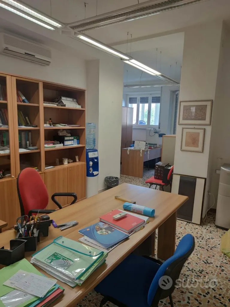 Bureau - Central Apartment with Balcony in Nuoro