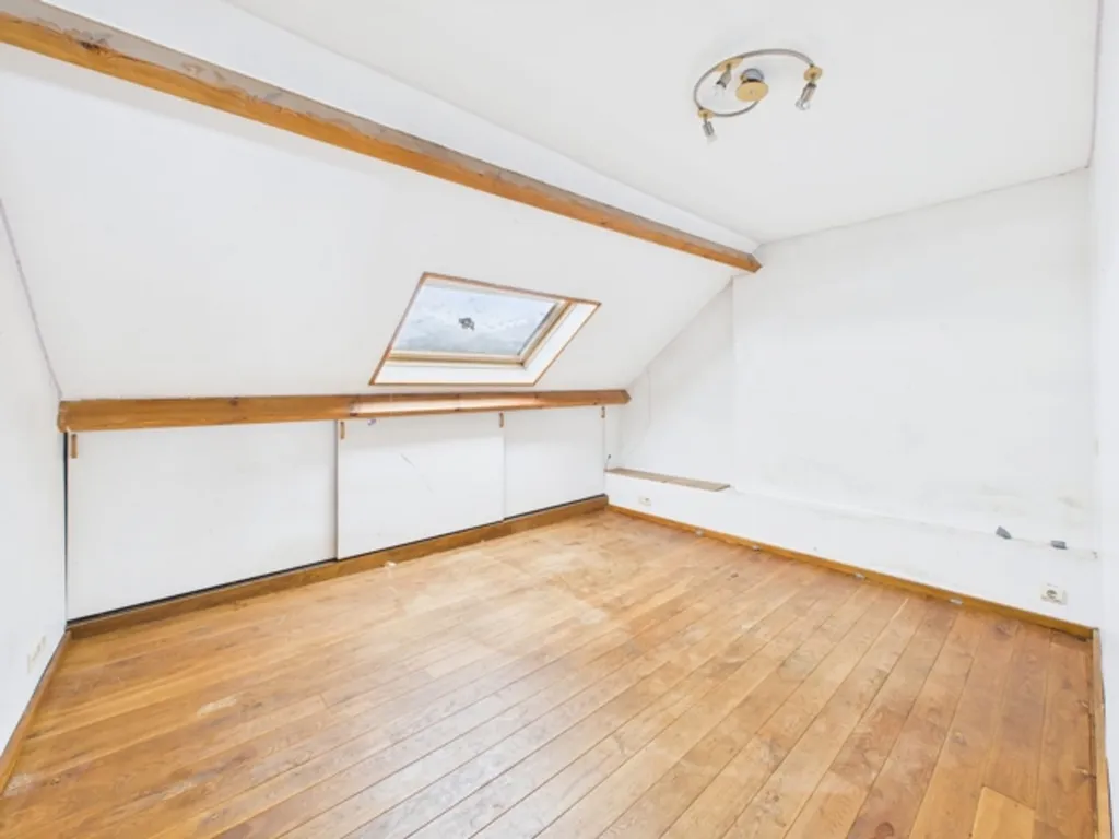 Toad - Duplex with Rare Volumes and Terrace in BLC