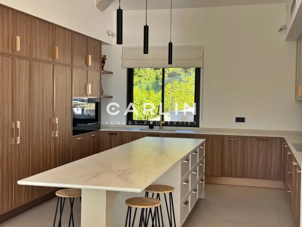 Köök - Renovated Villa with Sea View in Grimaud