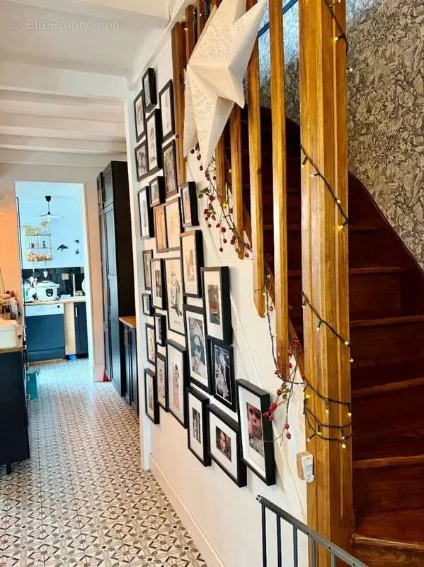 Esik - Charming House with Garden in Colombes