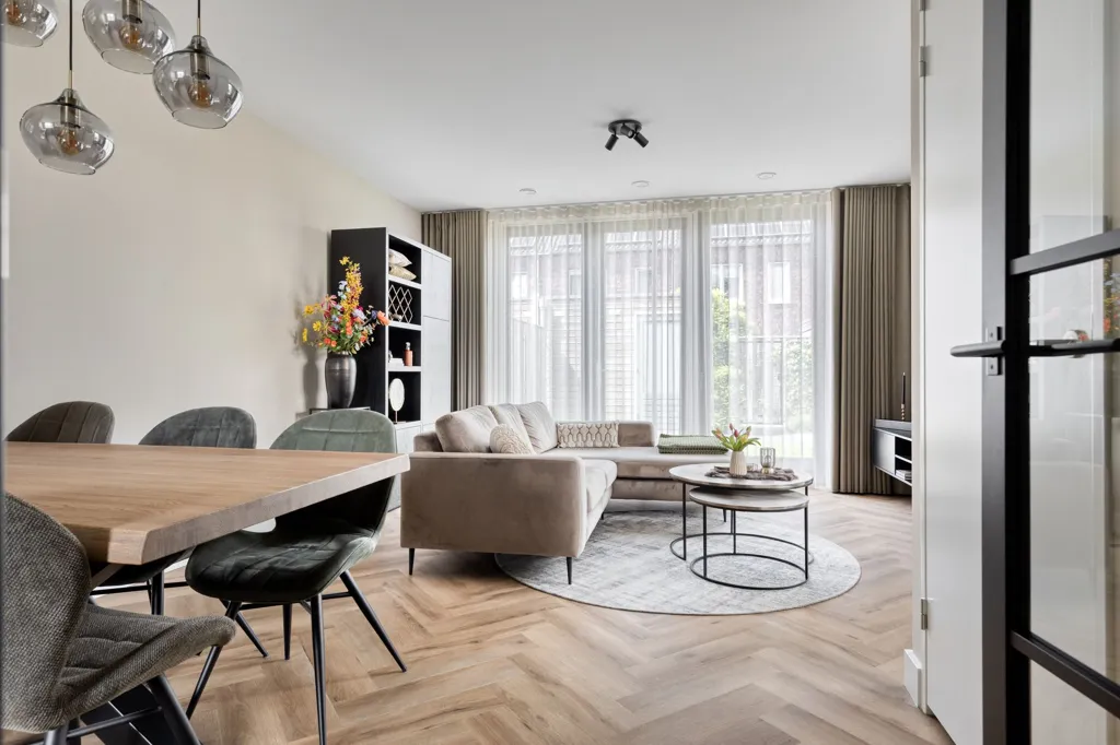 Salle à manger - Energetically Efficient Corner House with Garden in De Run