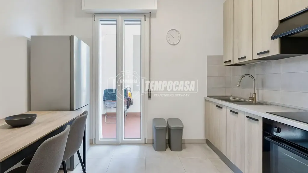 Köök - Rear-Facing Apartment with Balcony in Carpi