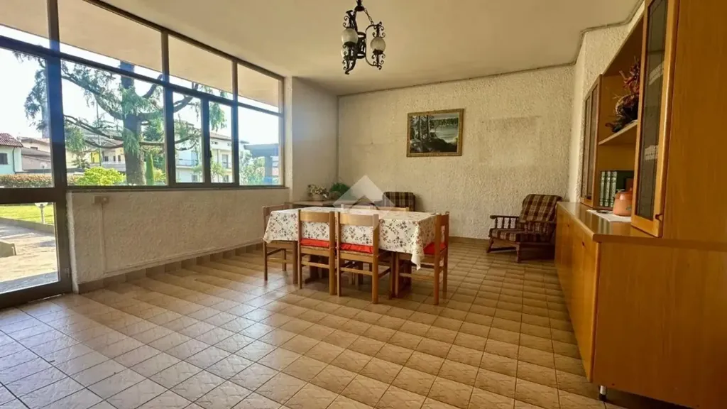 Dining Room - Ground Floor Apartment with Veranda in Ghisalba