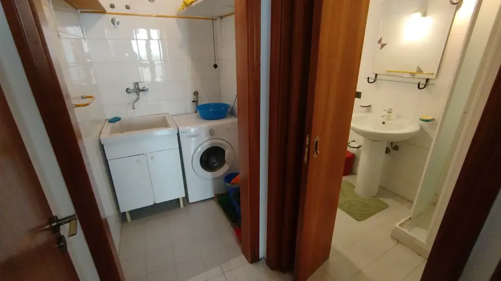 Bagni - Student-Friendly Bifamiliar in Ragusa Centre