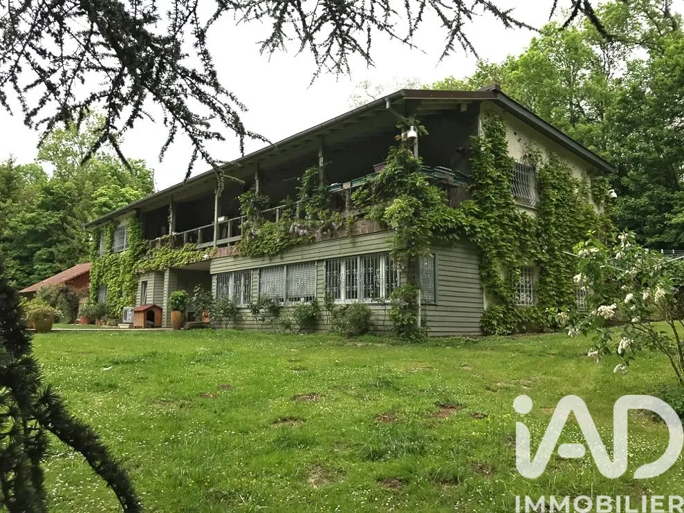Välivaade - Atypical Villa with Pool in Bruebach