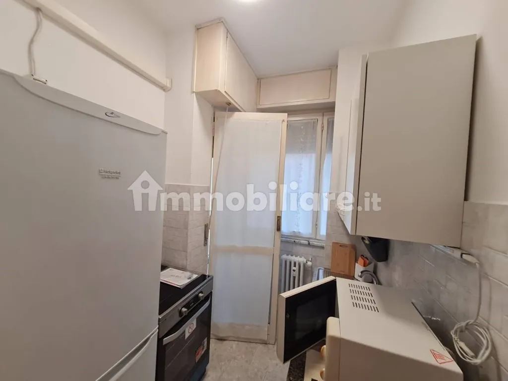 Cuisine - Fully Furnished Flat with Balcony in Novara