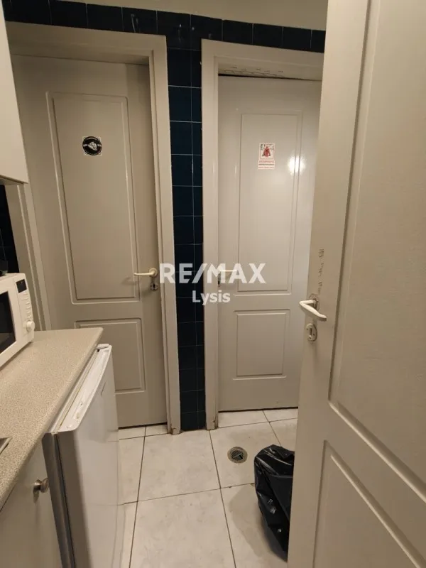 Cuisine - Office with Security in Kallithea, Ippodromos