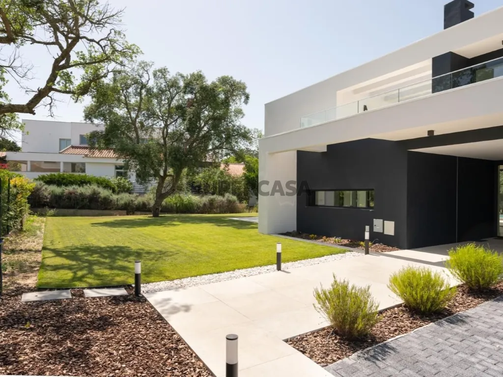Välivaade - Contemporary Villa with Golf View in Sesimbra