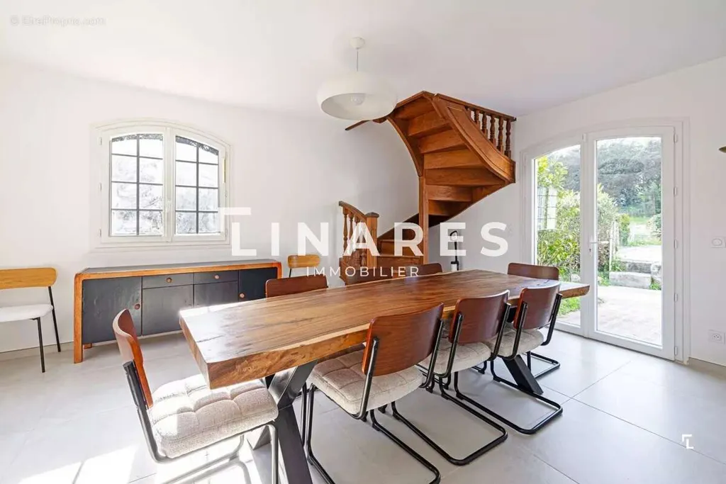 Söögituba - Chic Villa with Pool in Aubagne