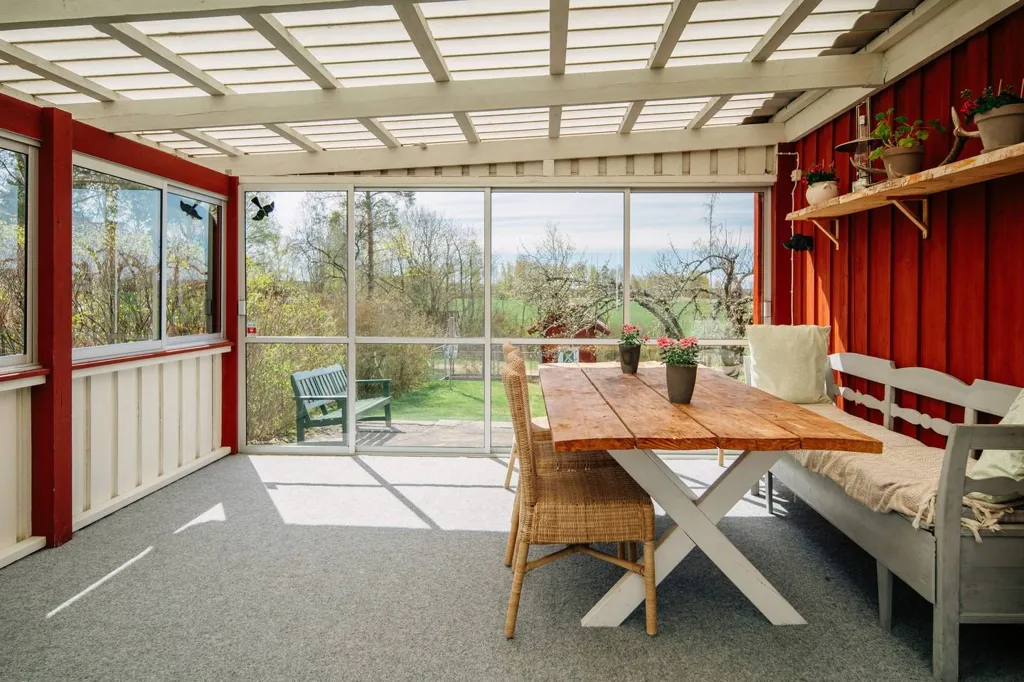 Terrasse - Charming Red Villa with Countryside View in Jula