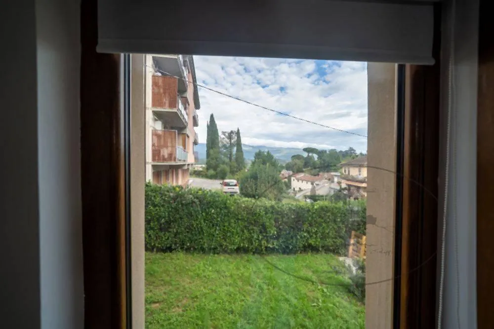Toad - Rustic Villa with Garden in Figline Valdarno
