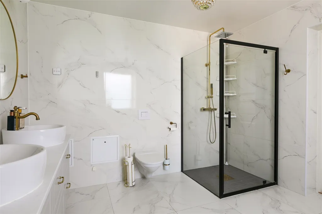 Bathrooms - Modernised Villa with Guesthouse in Malmö