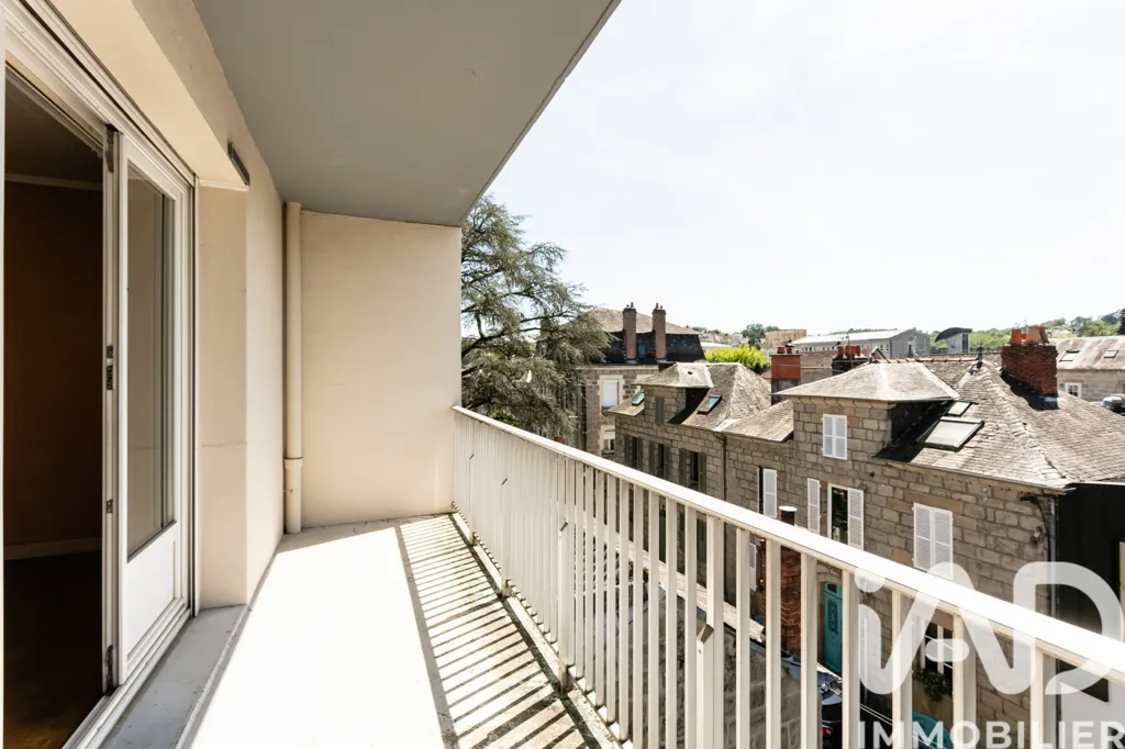 Rõdu - 3-Bed Apartment with Balcony near Brive Gare