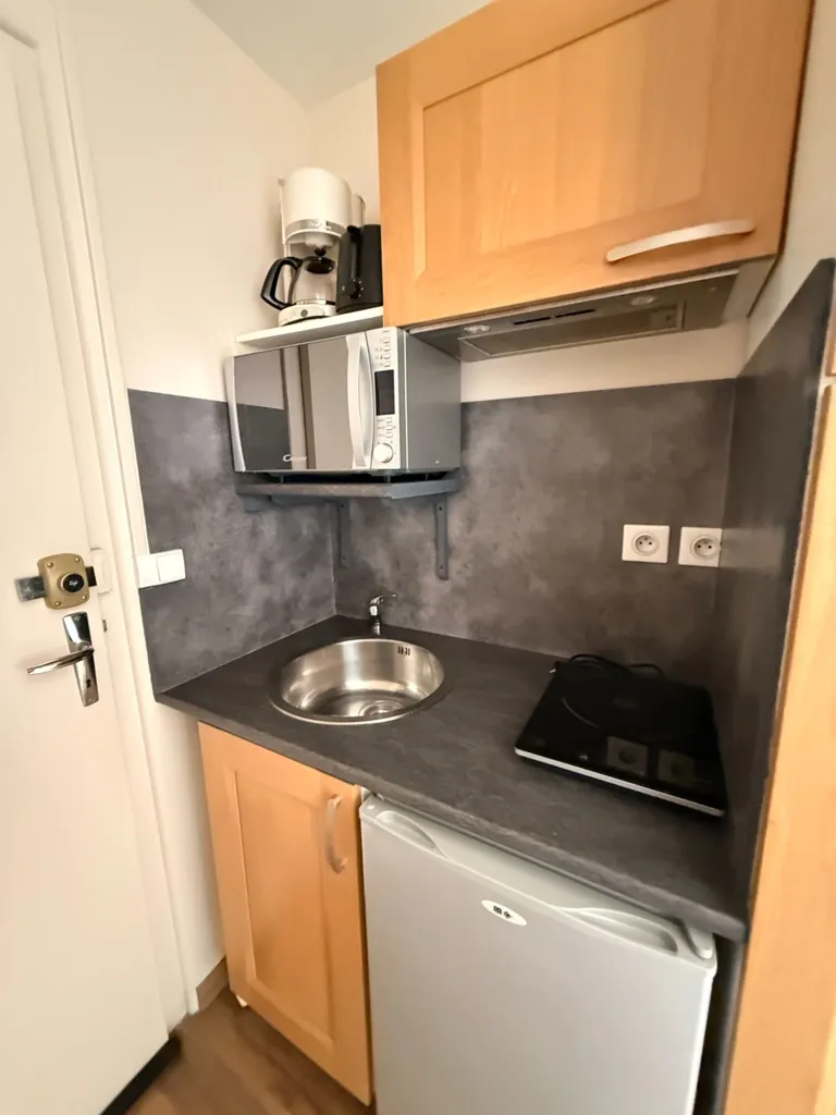 Cuisine - Studio Rénové avec Parking à Guéret Centre-Ville