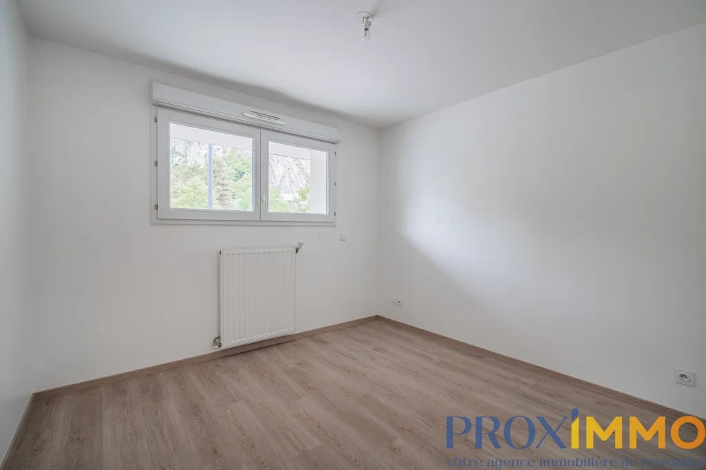 Pièces - Appartement T3 avec Terrasse à Saint-Egrève