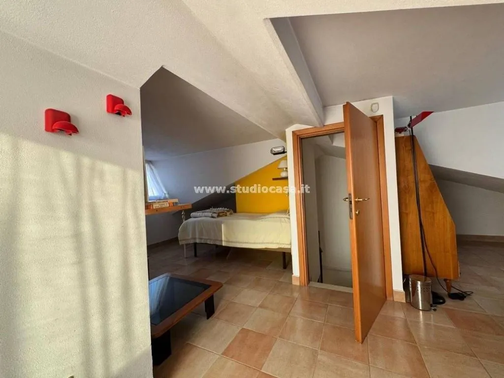 Toad - Luxury Villa with Private Garden in Mapello