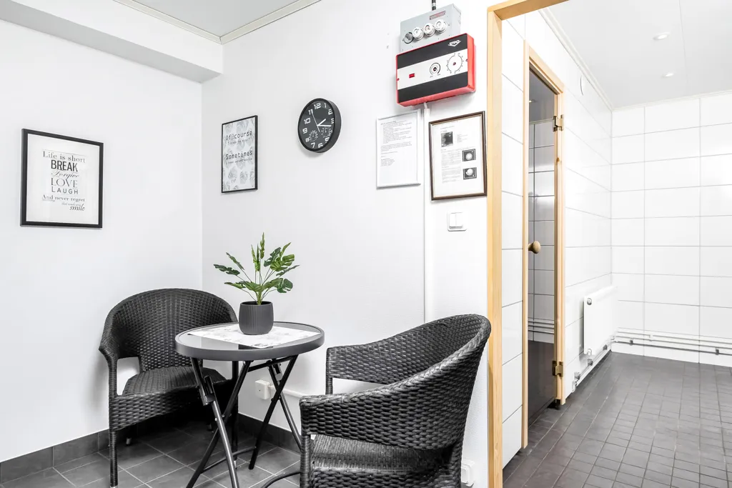 Sala da pranzo - Terraced House with Glazed Balcony in Central Location