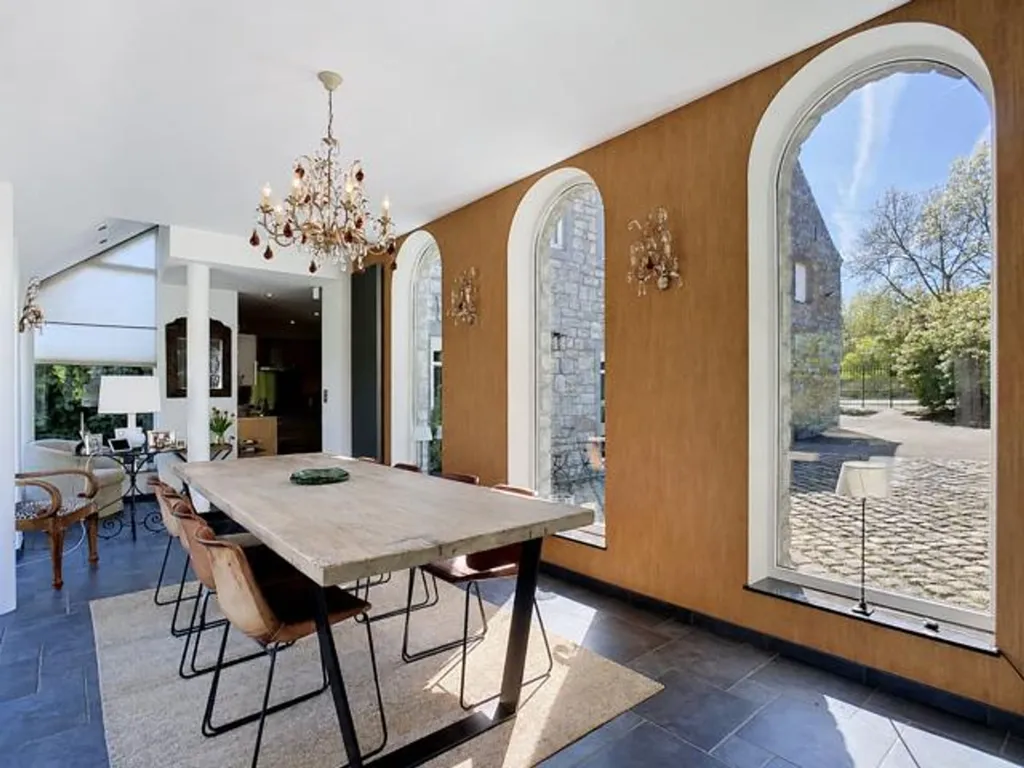 Söögituba - Fully Renovated House with Courtyard in Sprimont