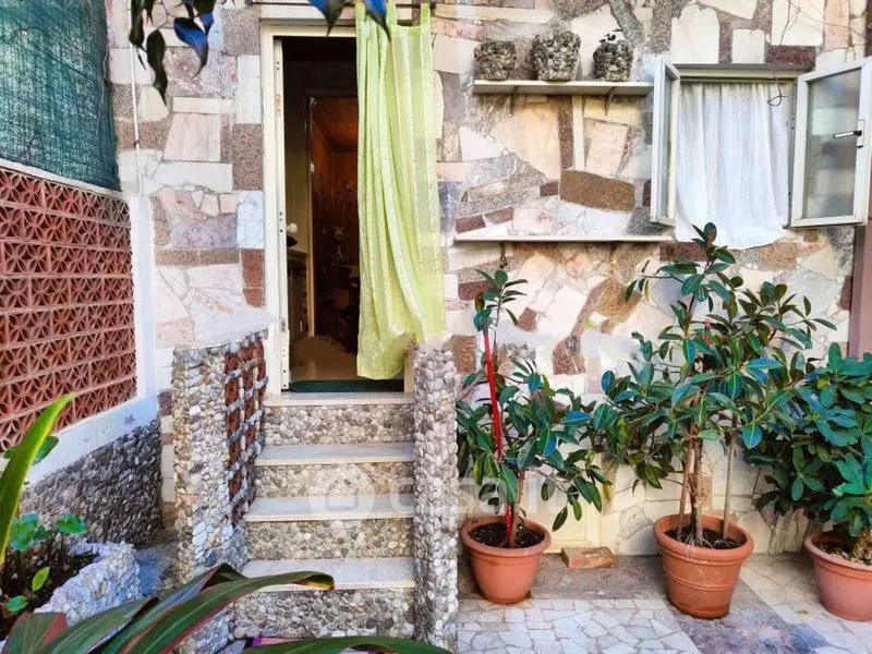 Giardino - Four-Room Apartment with Private Garden in Messina
