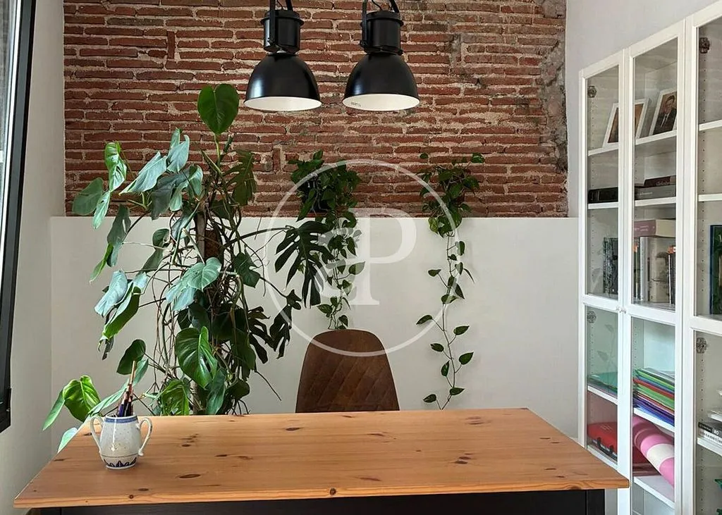 Bureau - Charming Chalet with Terrace in Calella