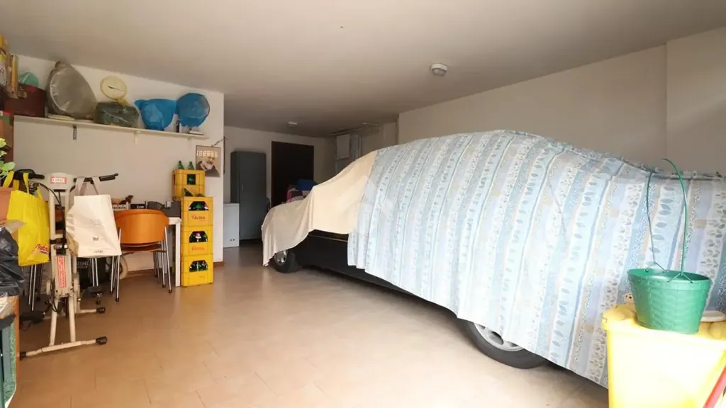 Garage - Apartment with Balcony in Porto Mantovano