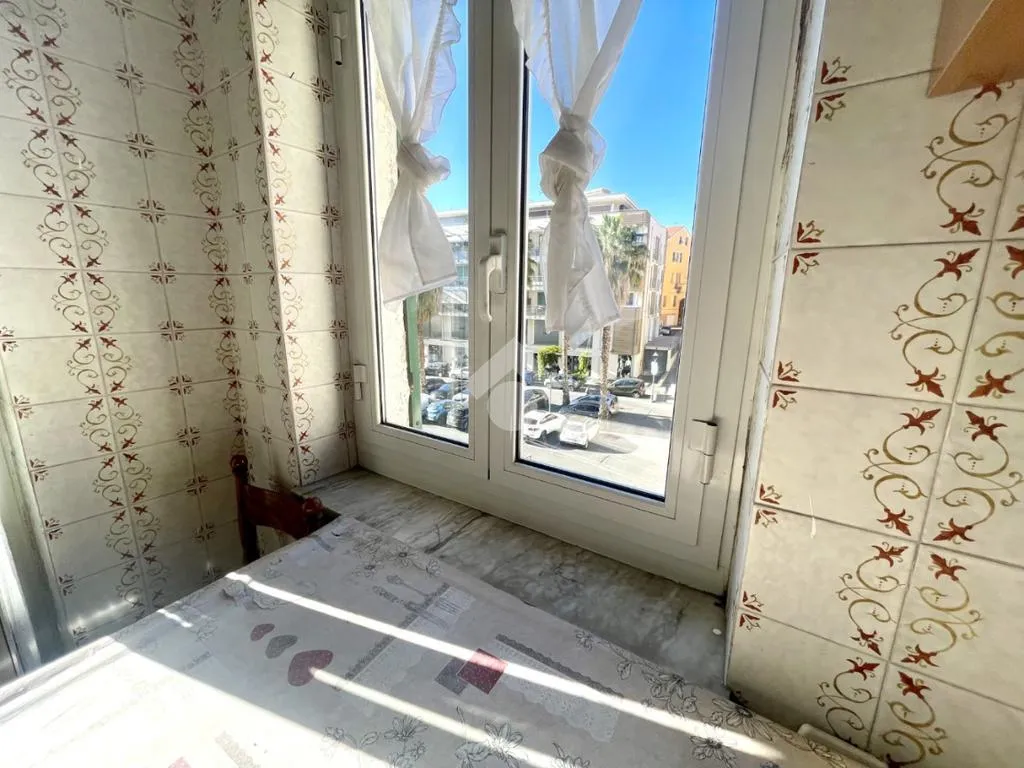 Toad - 4-Room Apartment with Balcony in Oneglia