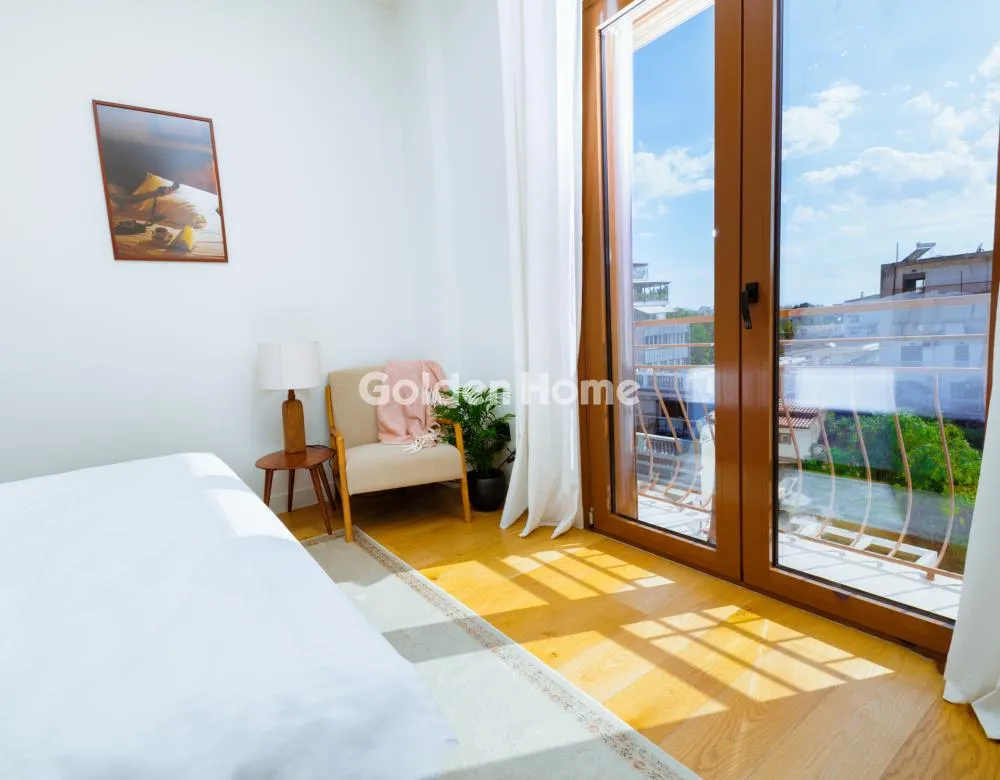 Magamistoad - Fully Renovated 9-Unit Building in Kerameikos