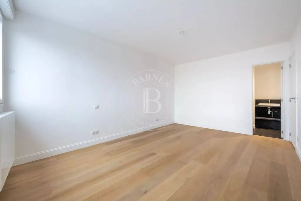 Pièces - Maison Contemporaine avec Jardin Privé à Montreuil