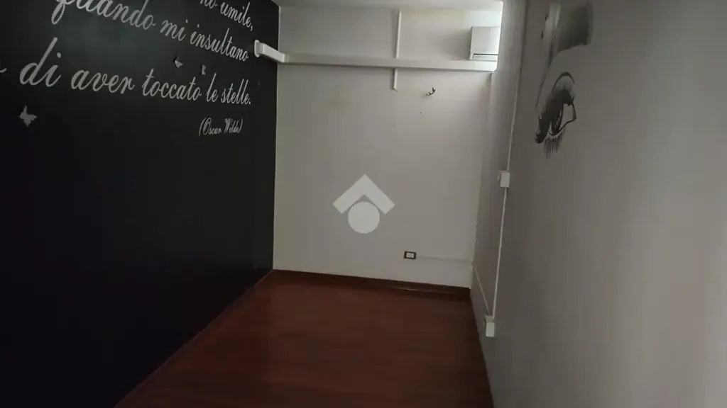 Entrée - Bright Studio Flat with Lift in Atripalda