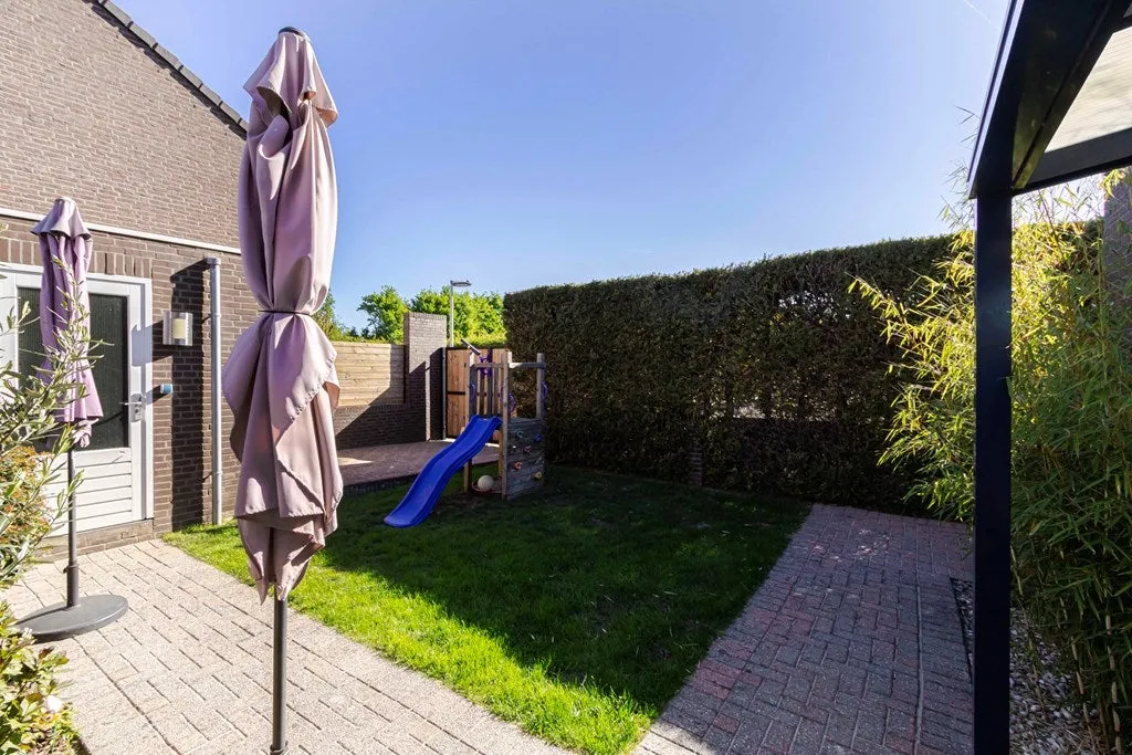 Jardin - Detached House with Garage in Amby